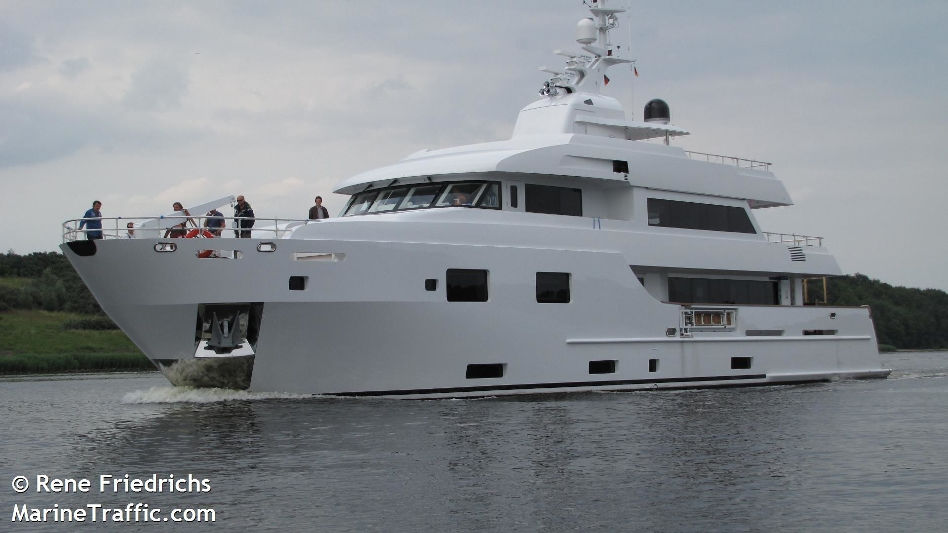 [36m-Yacht-JBH]-7921-109.jpg