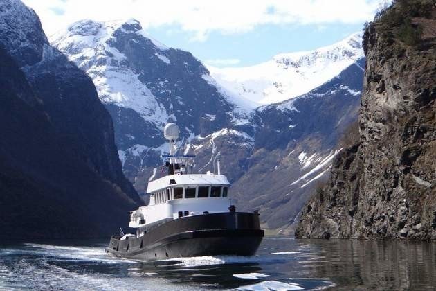 [36m-Yacht-LARS]-7610-168.jpg