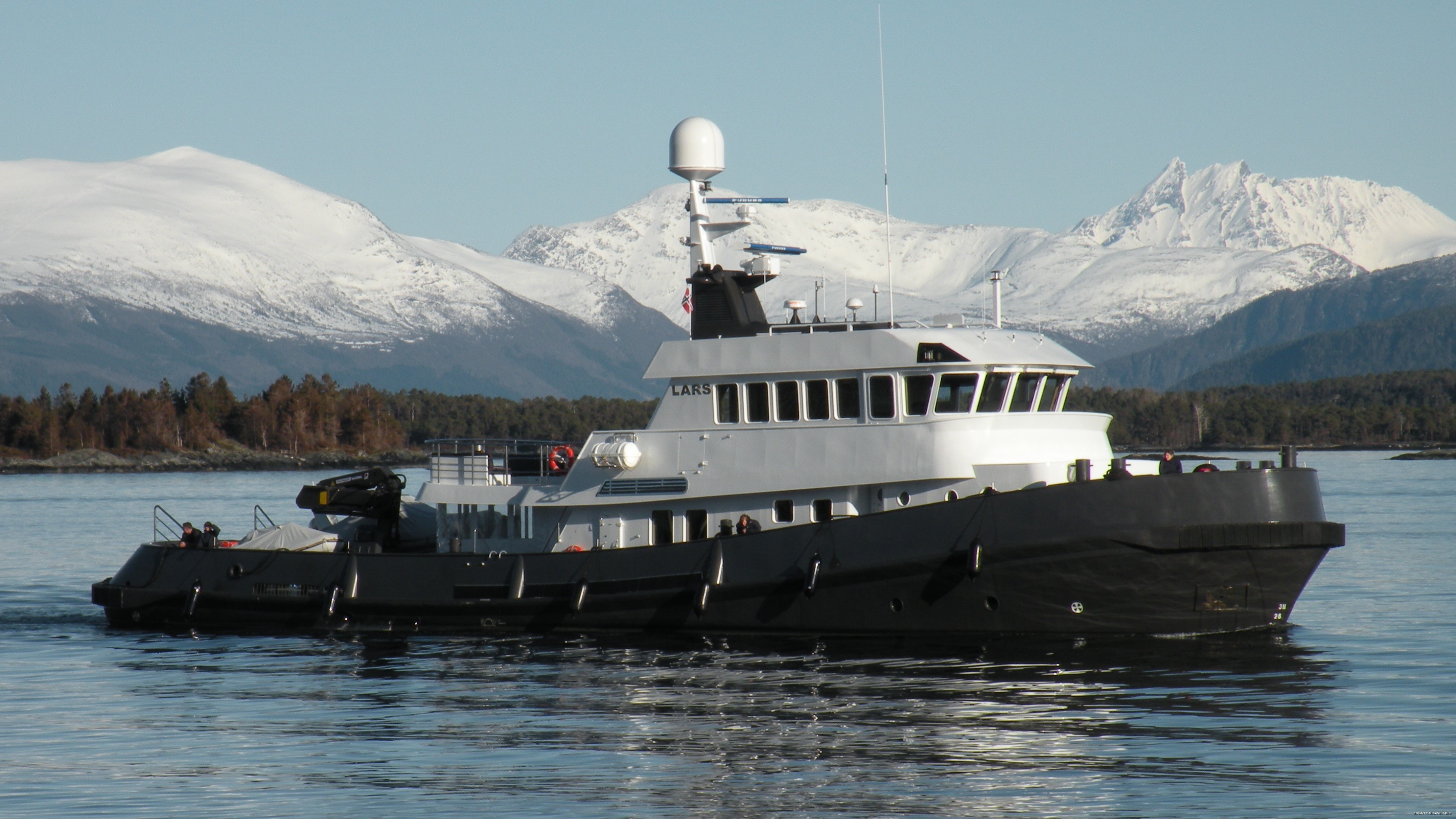 [36m-Yacht-LARS]-7610-180.jpg