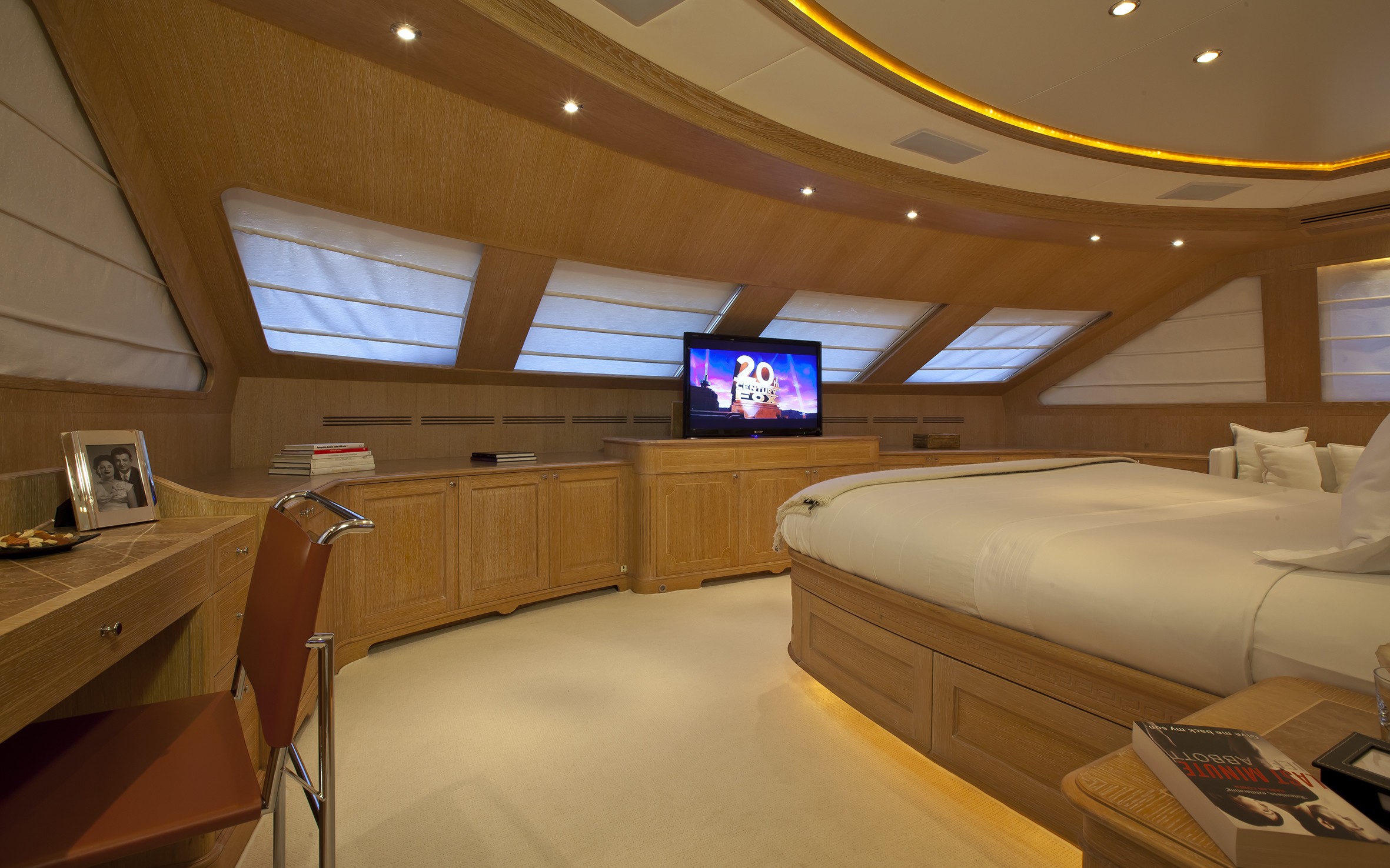 [37m-Yacht-AFRICAN-QUEEN]-7205-219.jpg