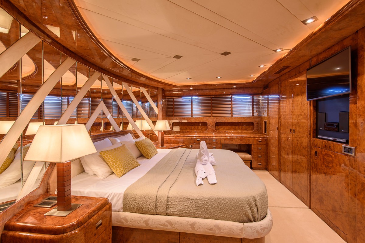 [38m-Yacht-OCEAN-GLASS]-7977-26.jpg