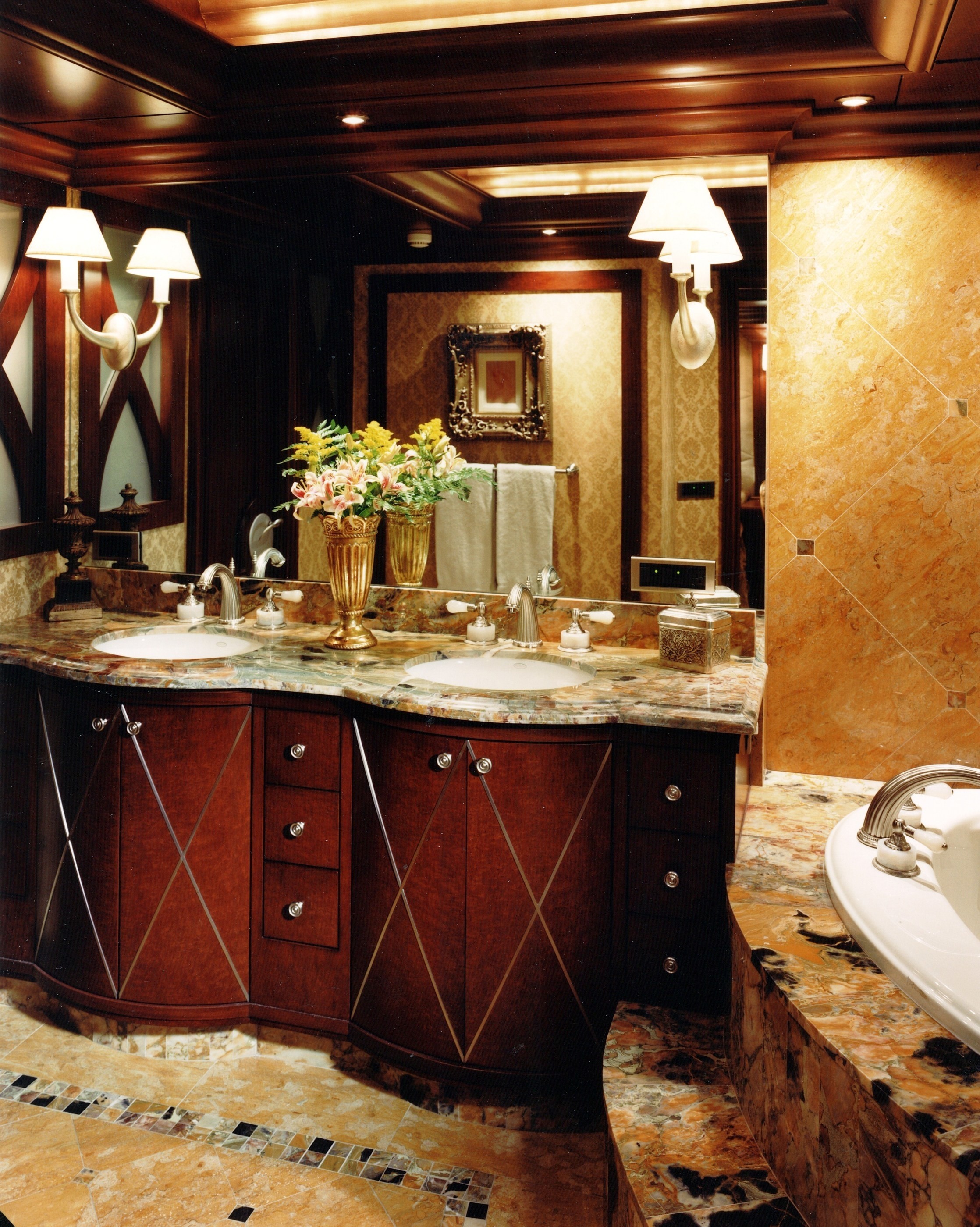 [41m-Yacht-LAGNIAPPE]-7689-219.jpg