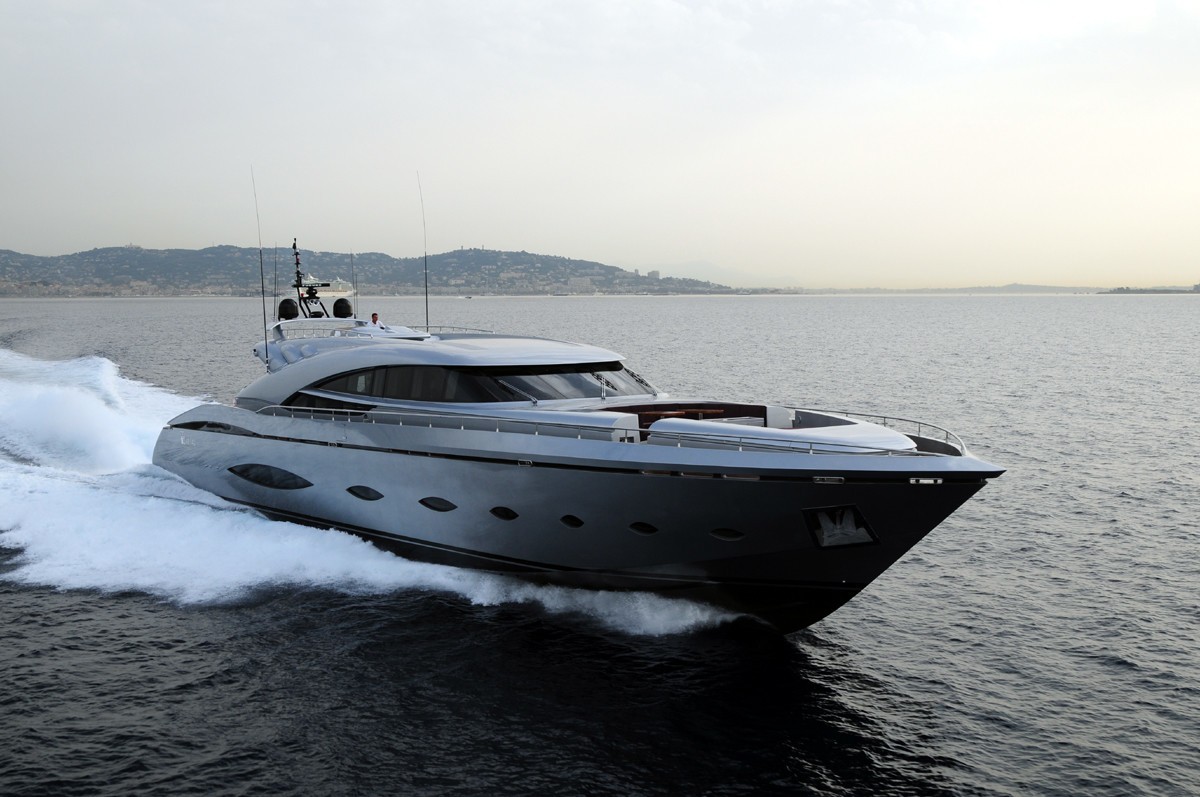 [42m-Yacht-MY-TOY]-7382-85.jpg