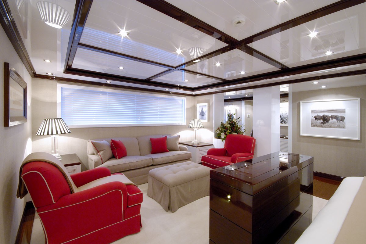 [42m-Yacht-OXYGEN]-7042-101.jpg