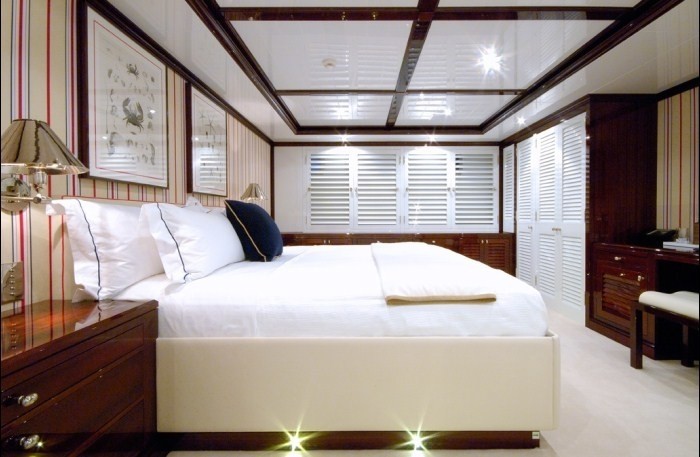 [42m-Yacht-OXYGEN]-7042-167.jpg