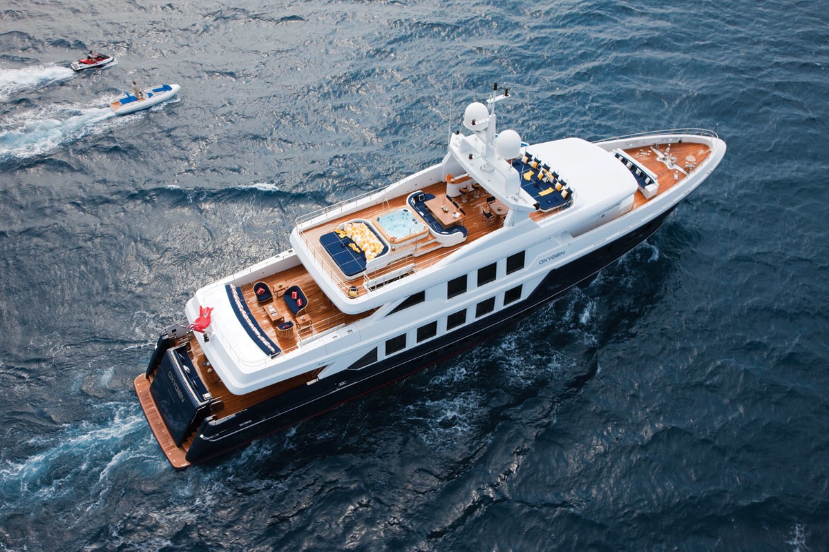 [42m-Yacht-OXYGEN]-7042-21.jpg