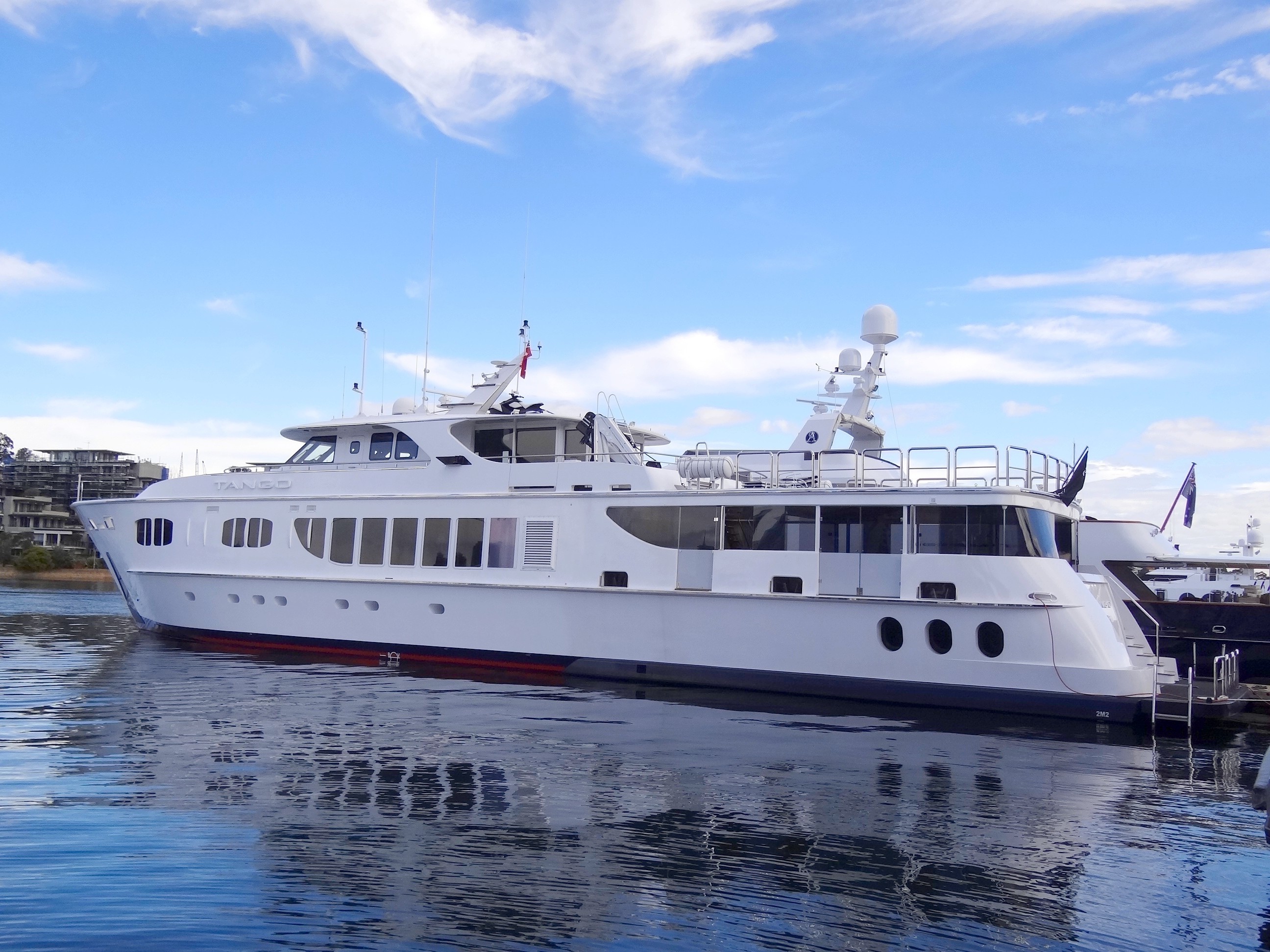 [42m-Yacht-TANGO]-7699-41.jpg