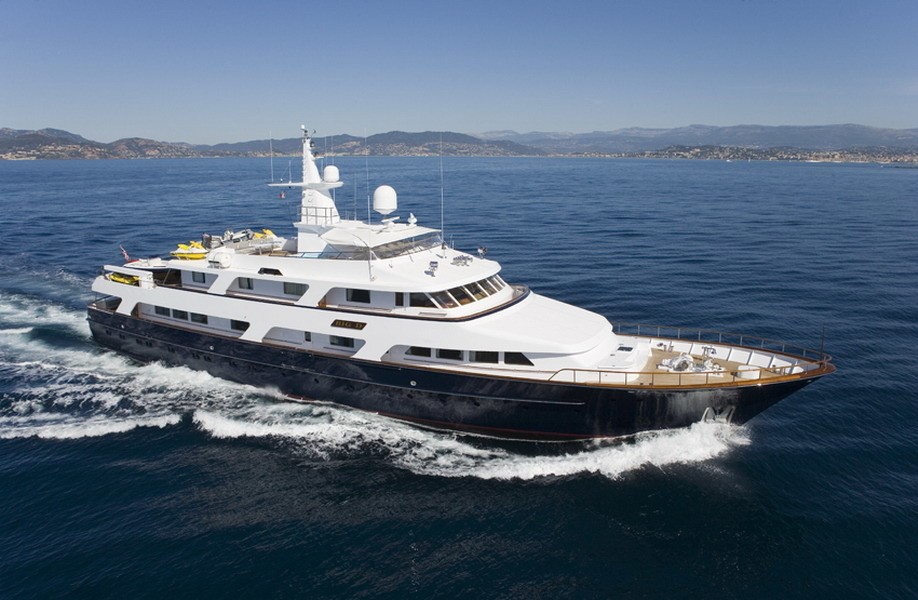 [45m-Yacht-LADY-ROSE]-7026-15.jpg