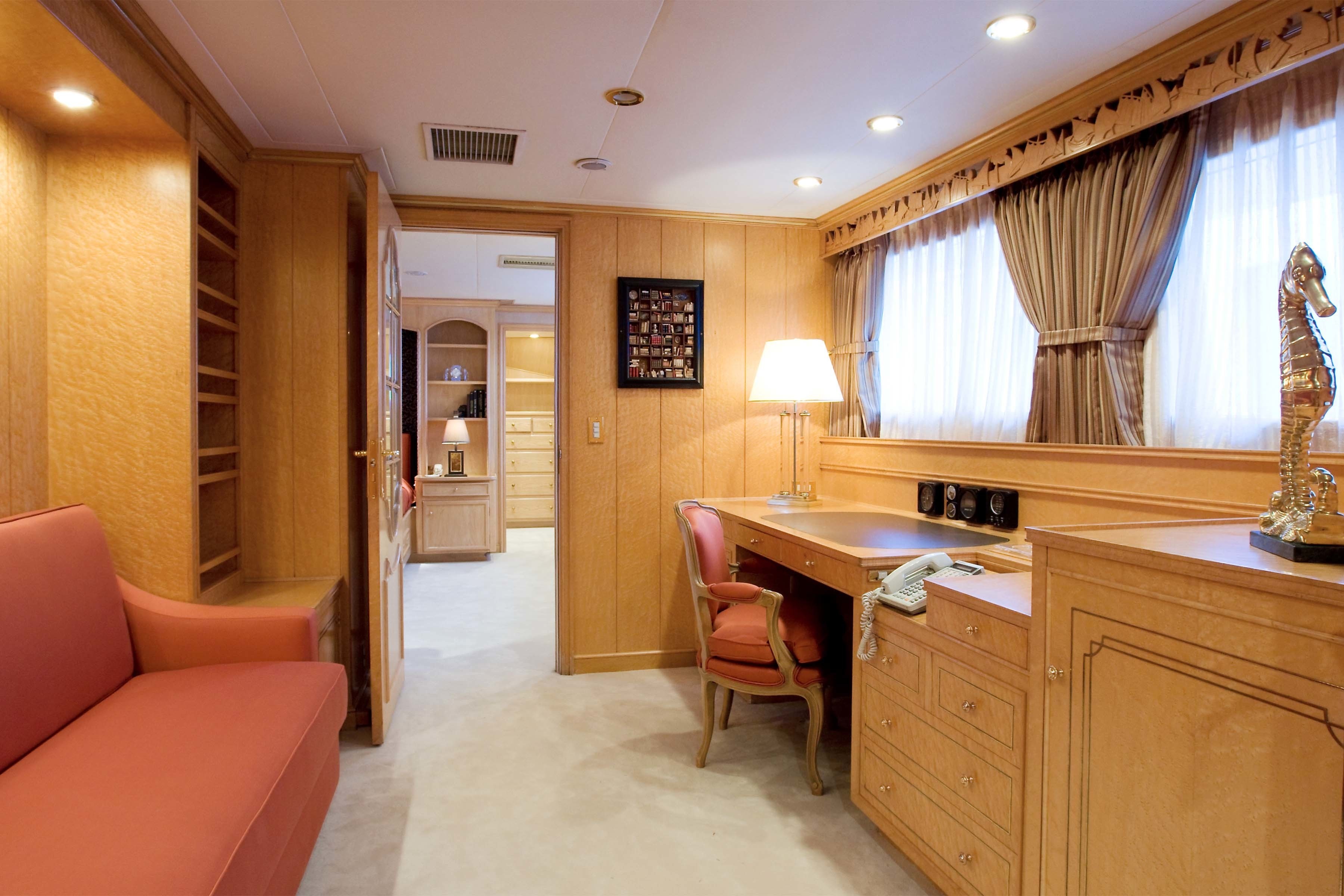 [45m-Yacht-LADY-ROSE]-7026-44.jpg