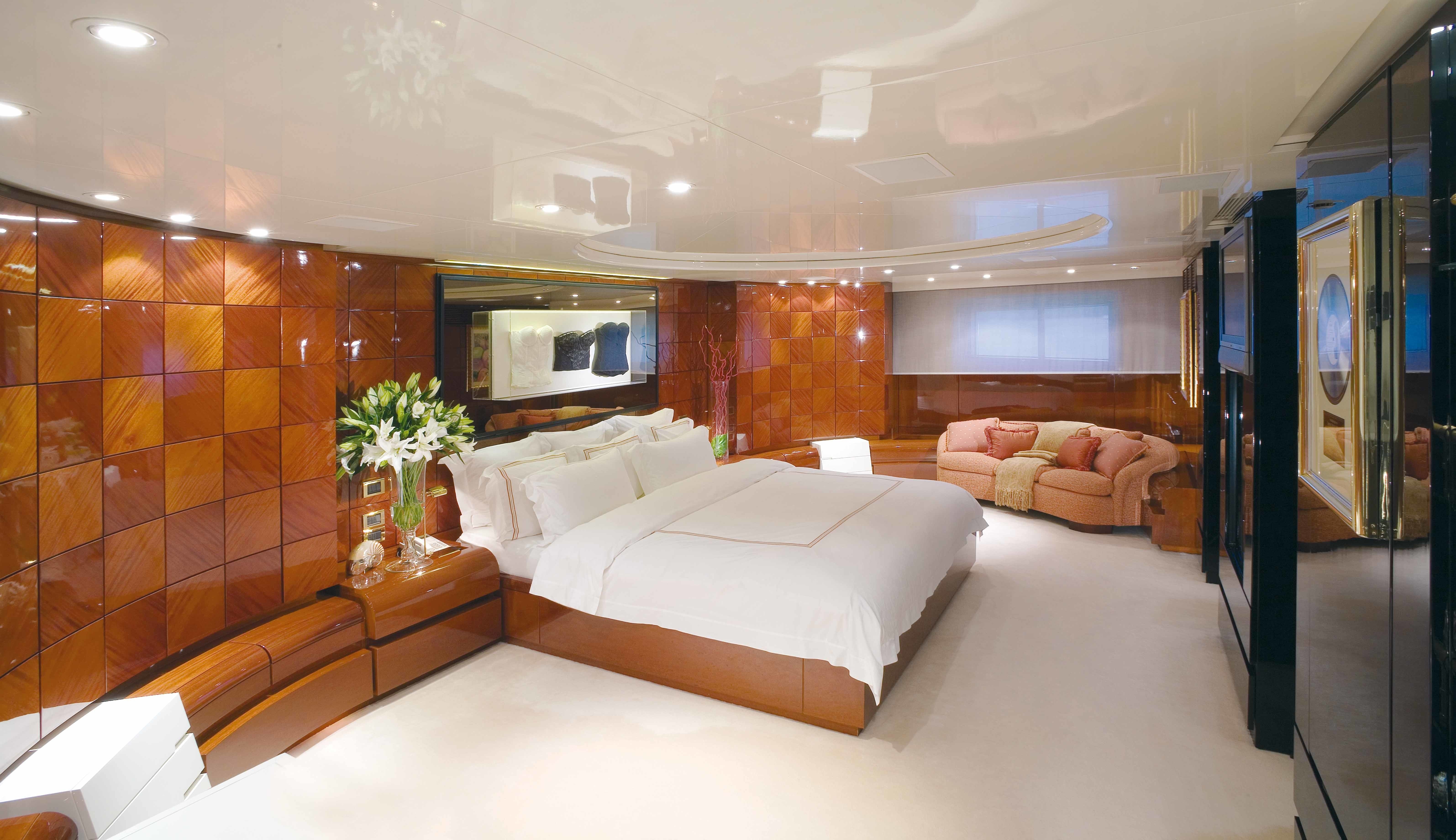 [56m-Yacht-BAD-GIRL]-7000-170.jpg