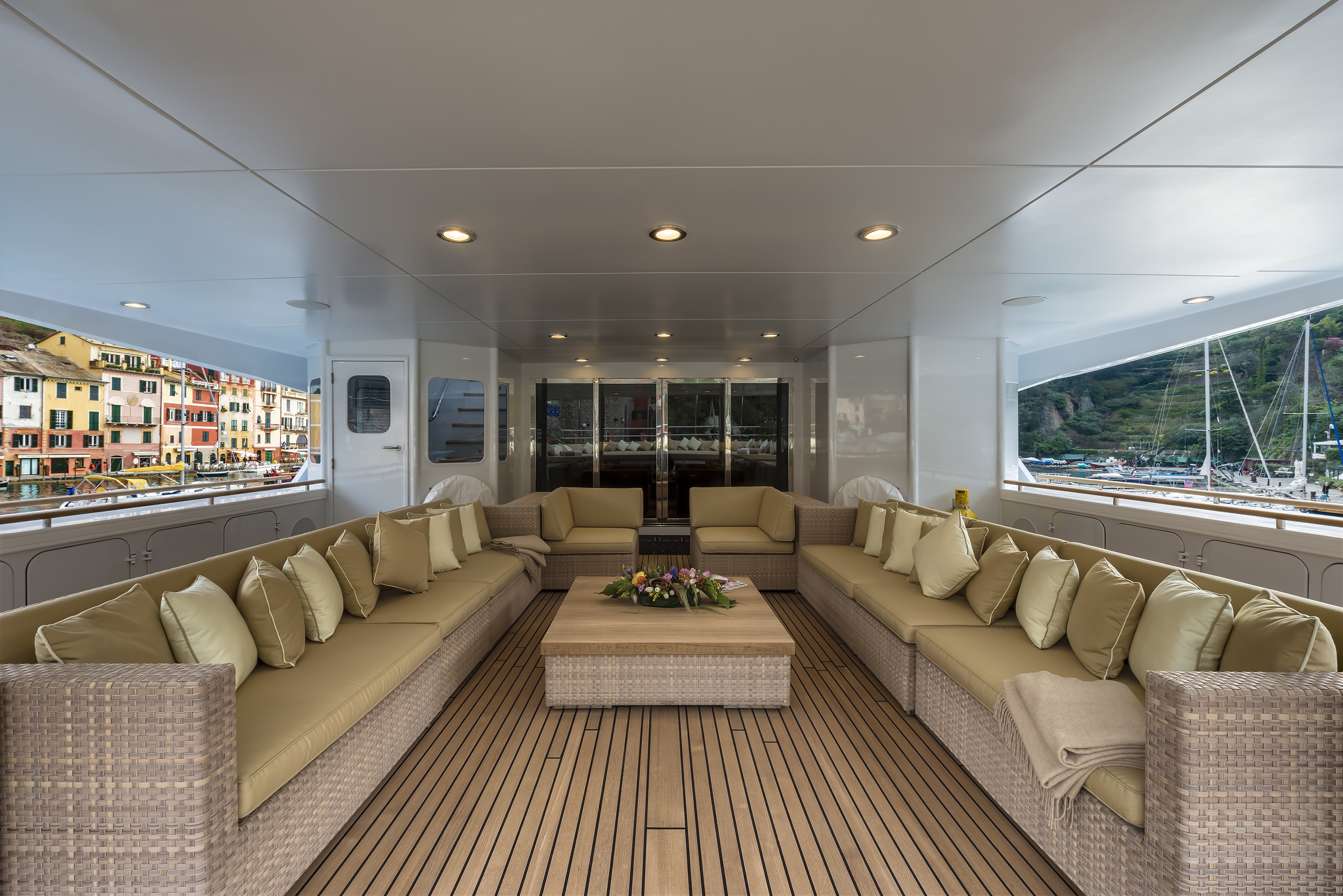 [56m-Yacht-THE-WELLESLEY]-7296-156.jpg