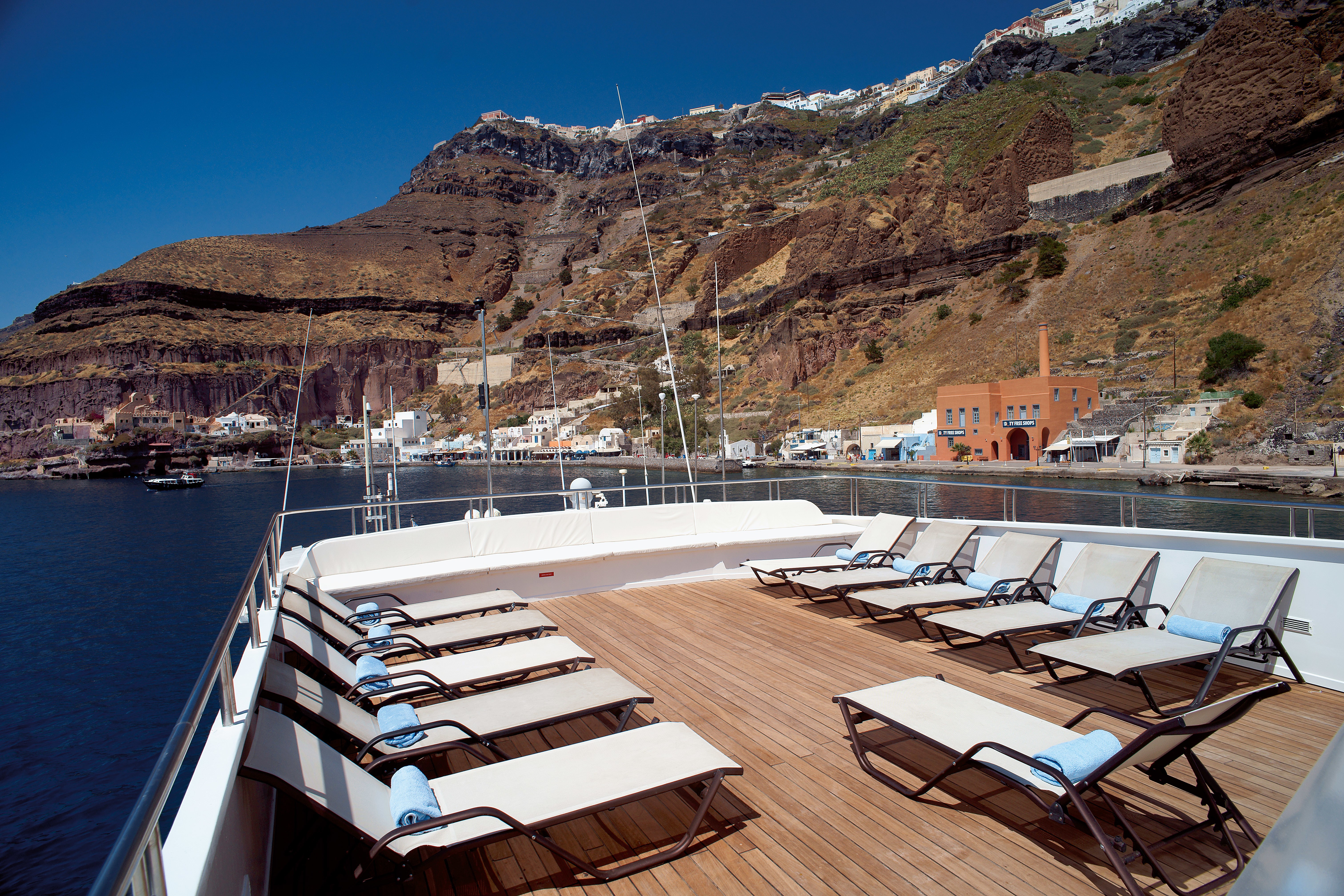 [59m-Yacht-HARMONY-G]-730-72.jpg