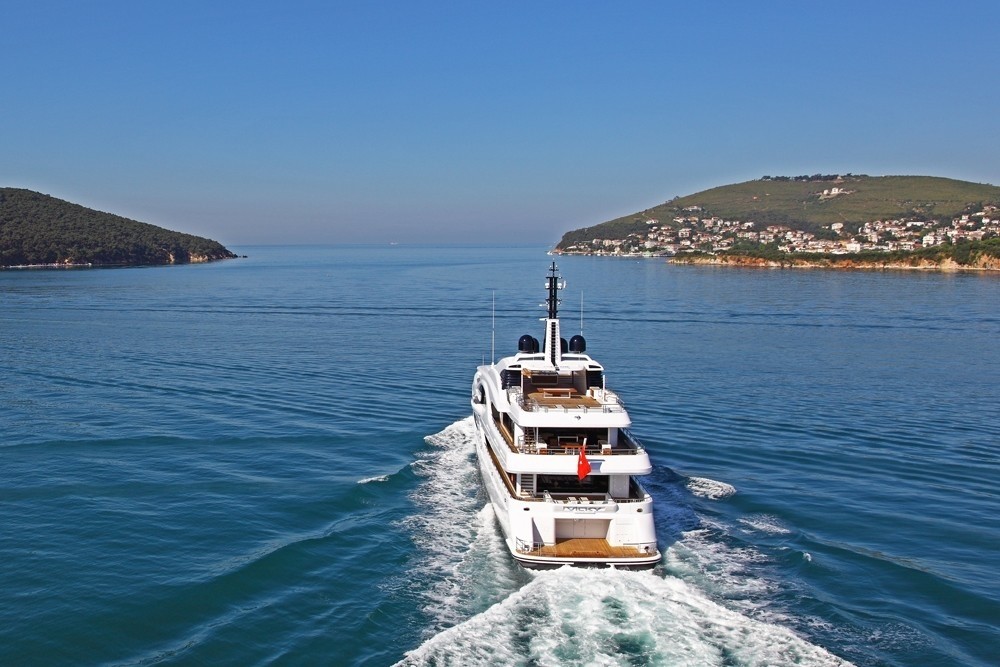 [73m-Yacht-VICKY]-7653-151.jpg