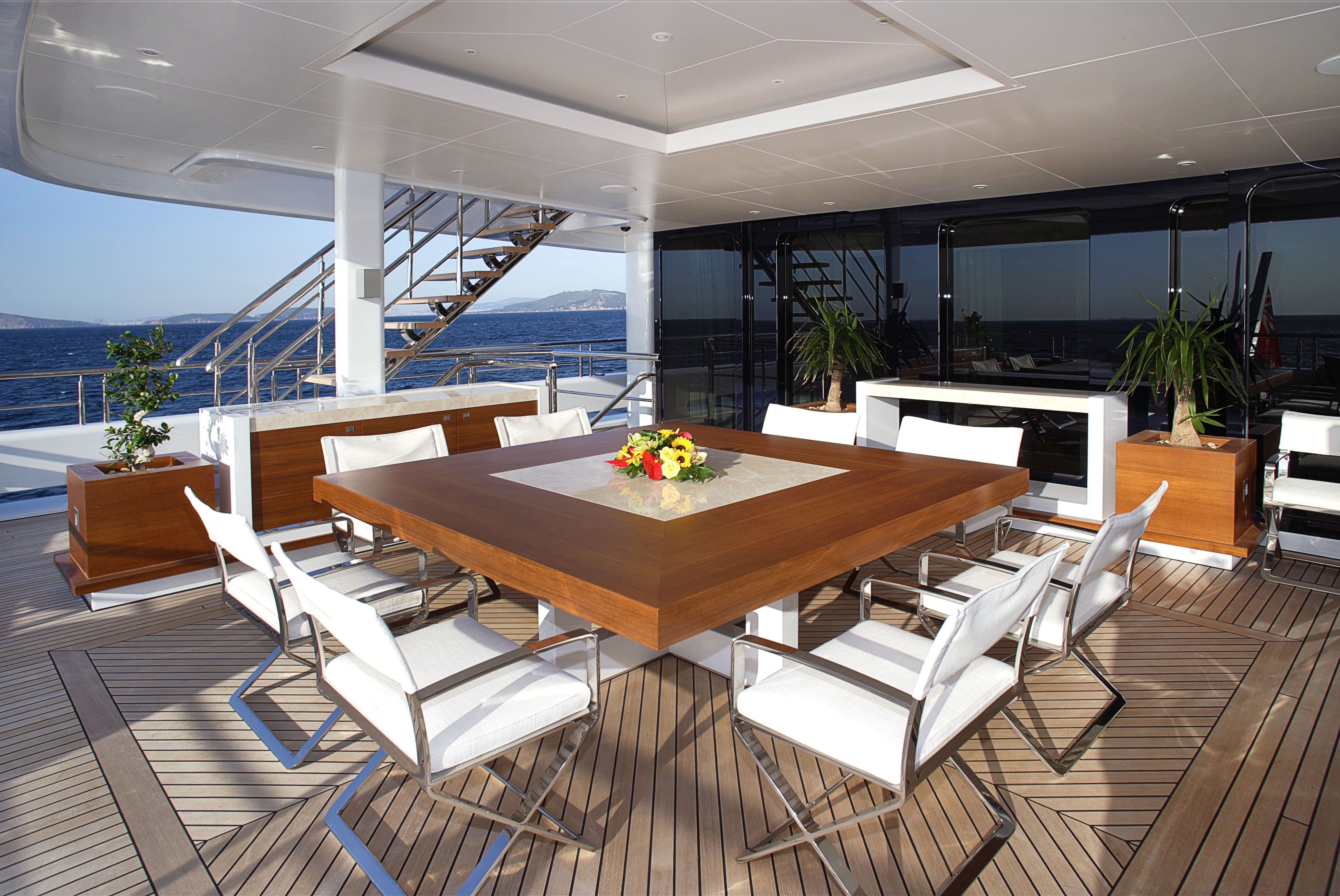 [73m-Yacht-VICKY]-7653-23.jpg