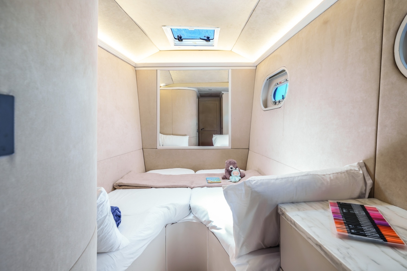 [CATAMARAN-ROSE-OF-JERICHO-EX-SUN-TENAREZE]-7486-40.jpg