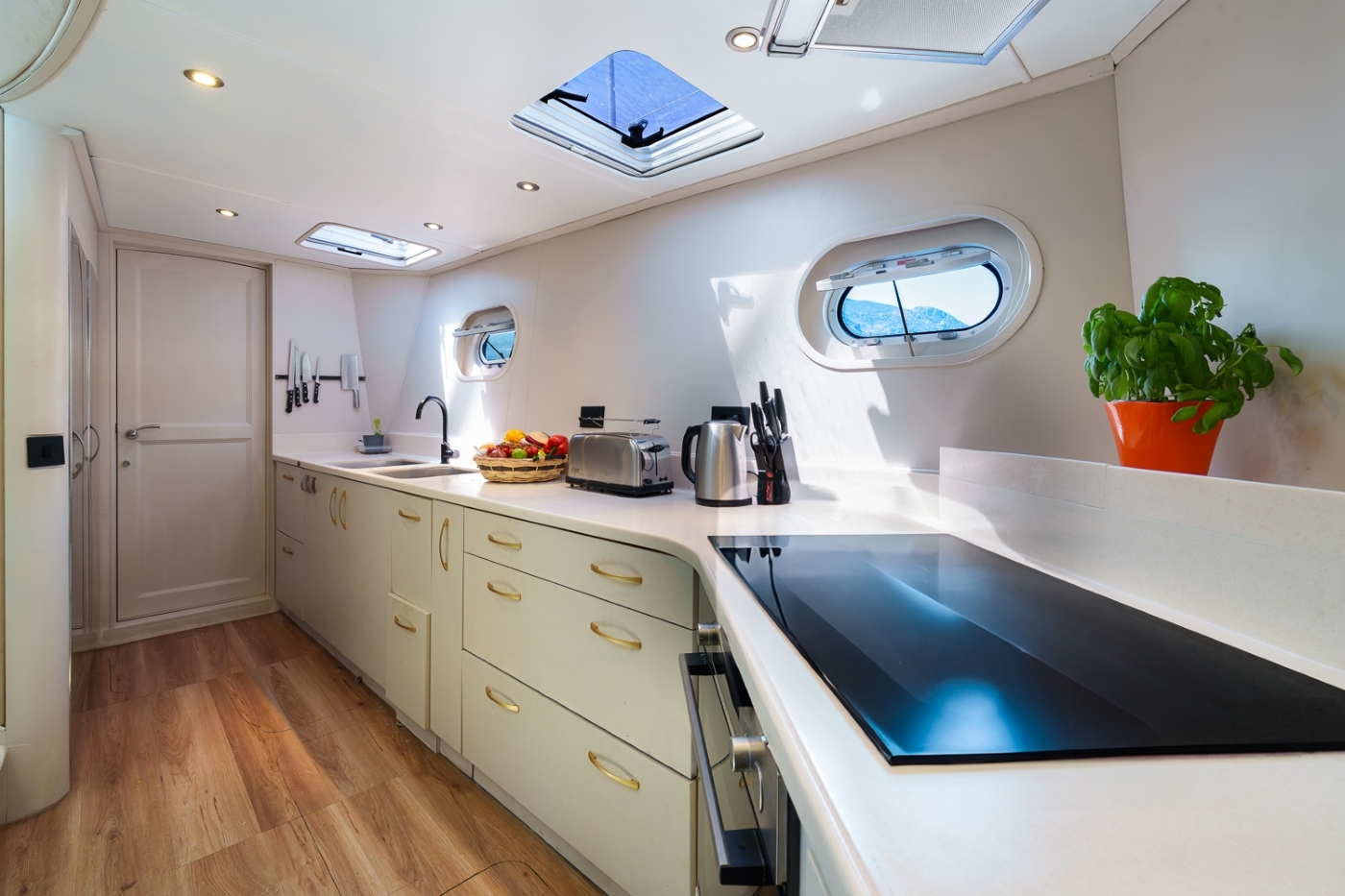 [CATAMARAN-ROSE-OF-JERICHO-EX-SUN-TENAREZE]-7486-41.jpg