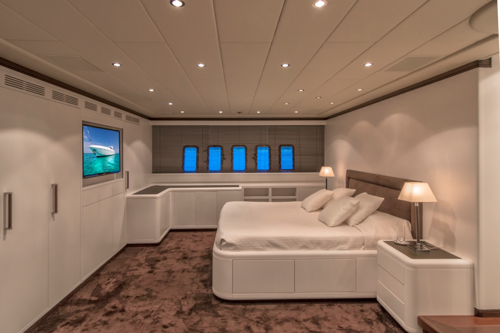 [LUXURY-YACHT-FOUR-FRIENDS]-7652-2.jpg