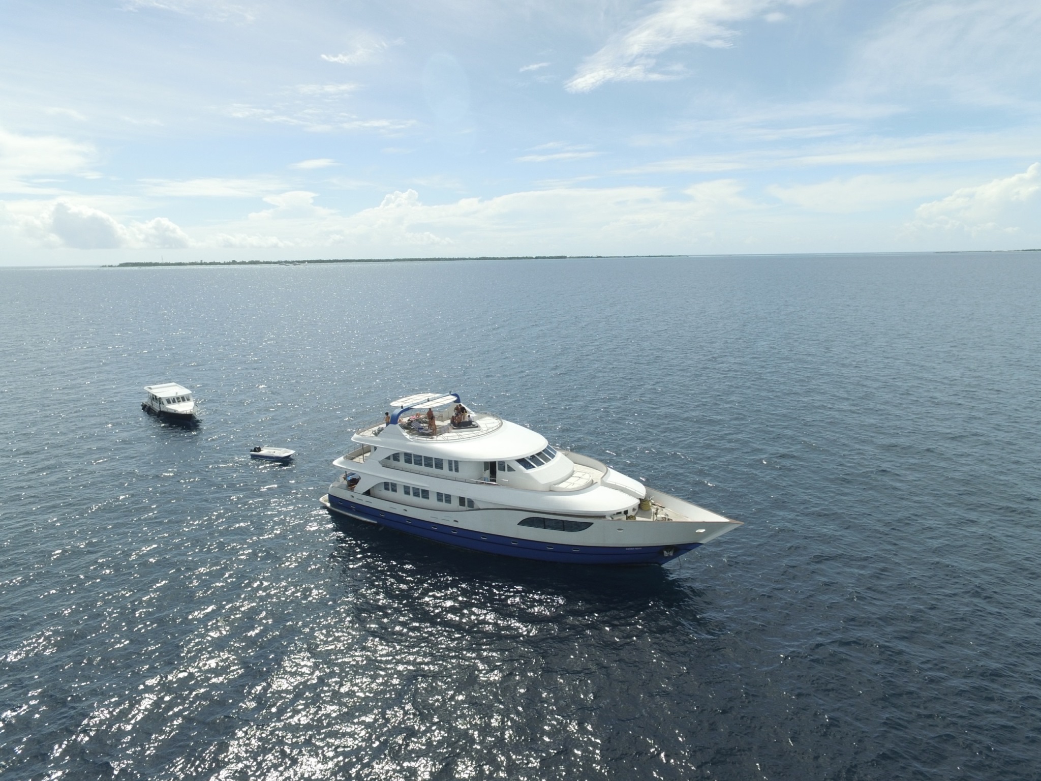 [MALDIVES-MOTOR-YACHT-HONORS-LEGACY]-7882-1.jpg