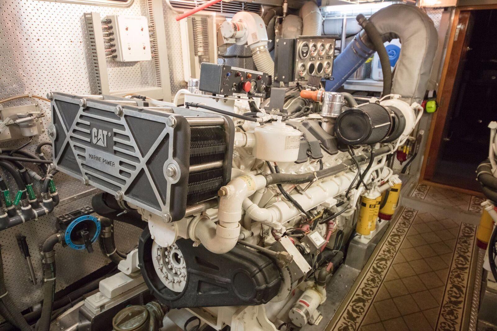 [MOTOR-YACHT-BELISARIUS]-7970-5.jpg