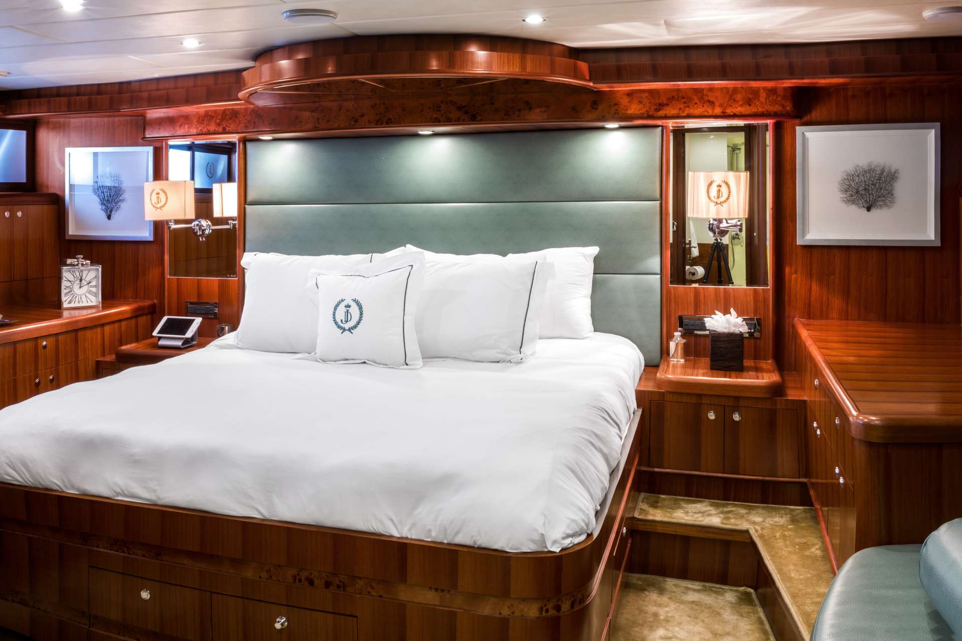 [MOTOR-YACHT-HUEYS-ISLAND]-7733-5.jpg