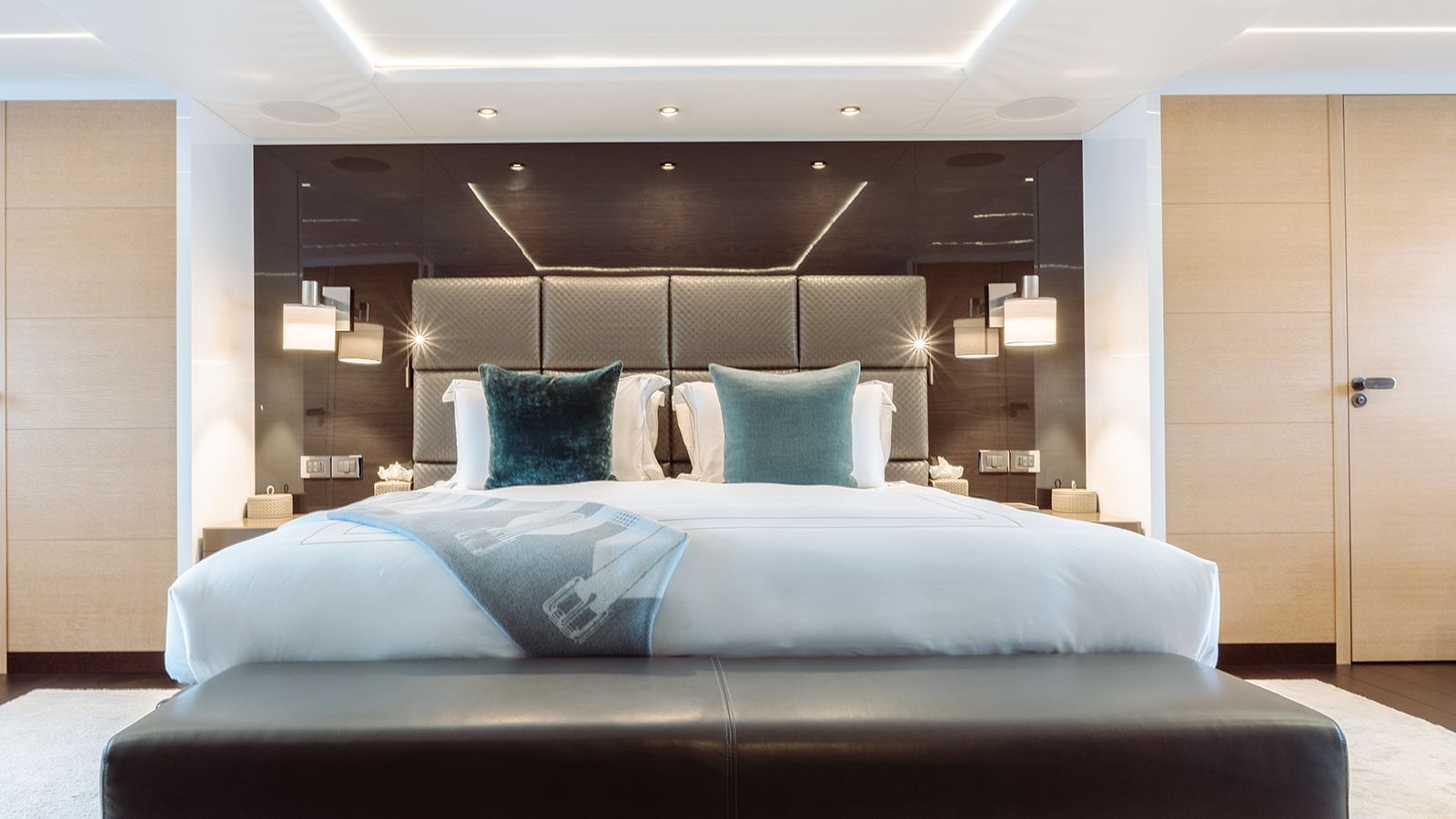 [MOTOR-YACHT-HULL-C]-7974-18.jpg