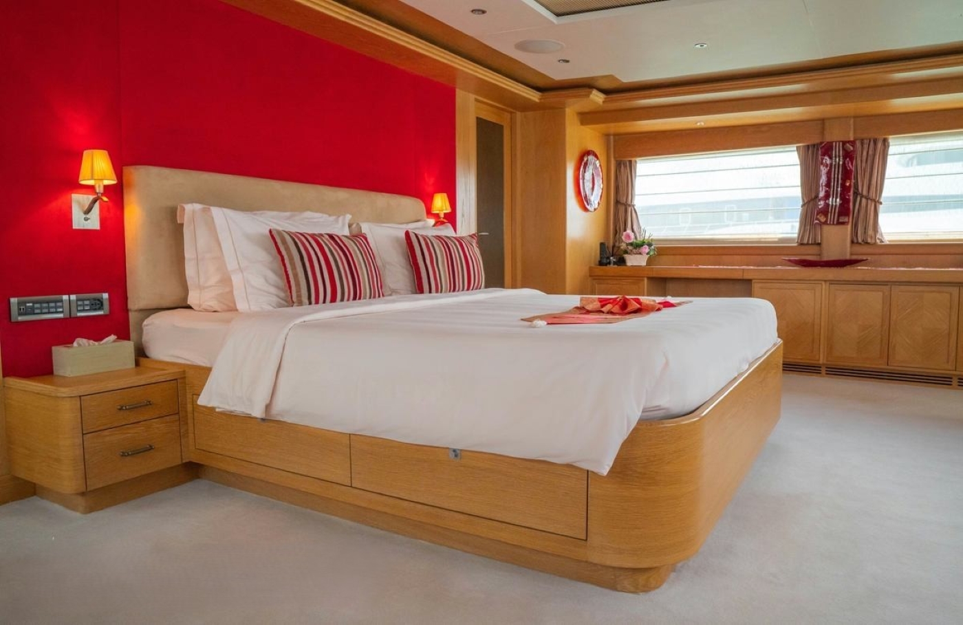[MOTOR-YACHT-INDIANA]-7323-10.jpg