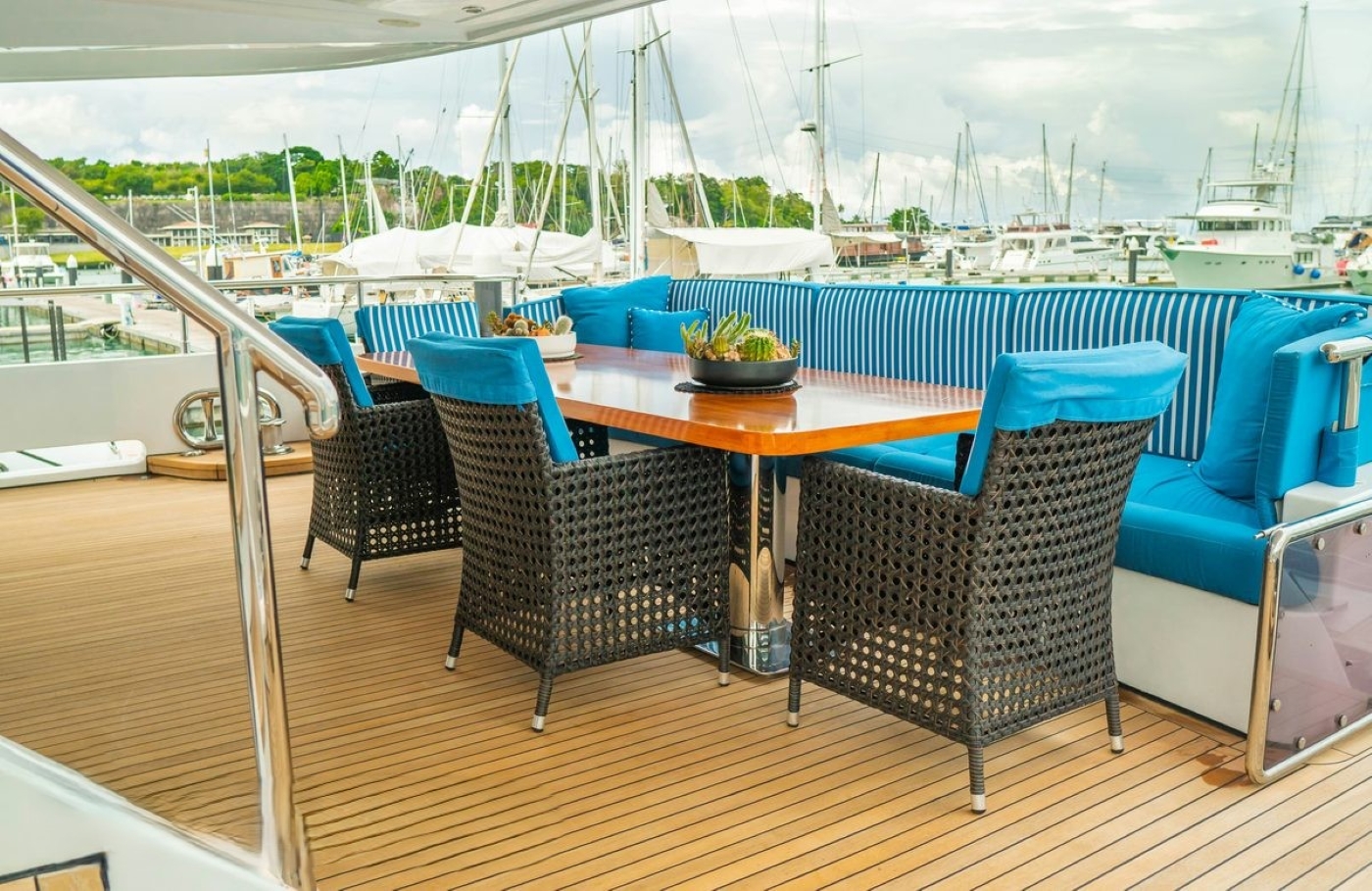 [MOTOR-YACHT-INDIANA]-7323-3.jpg