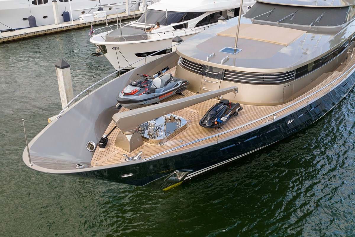 [MOTOR-YACHT-LORETTA-ANNE-EX-ALLOGANTE]-7444-1.jpg