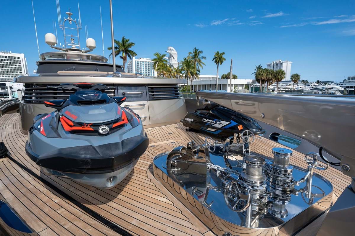 [MOTOR-YACHT-LORETTA-ANNE-EX-ALLOGANTE]-7444-18.jpg
