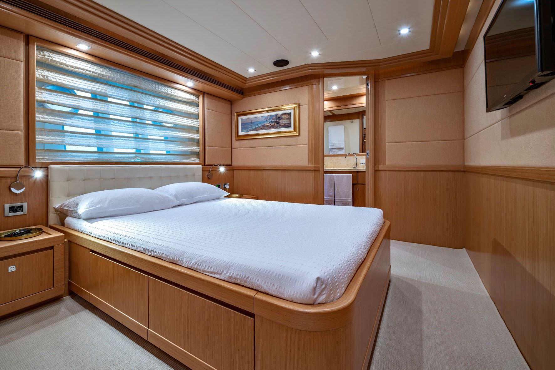 [MOTOR-YACHT-MALVASIA]-7504-11.jpg
