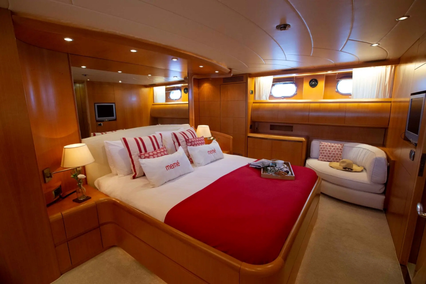 [MOTOR-YACHT-MEME]-7674-12.jpg