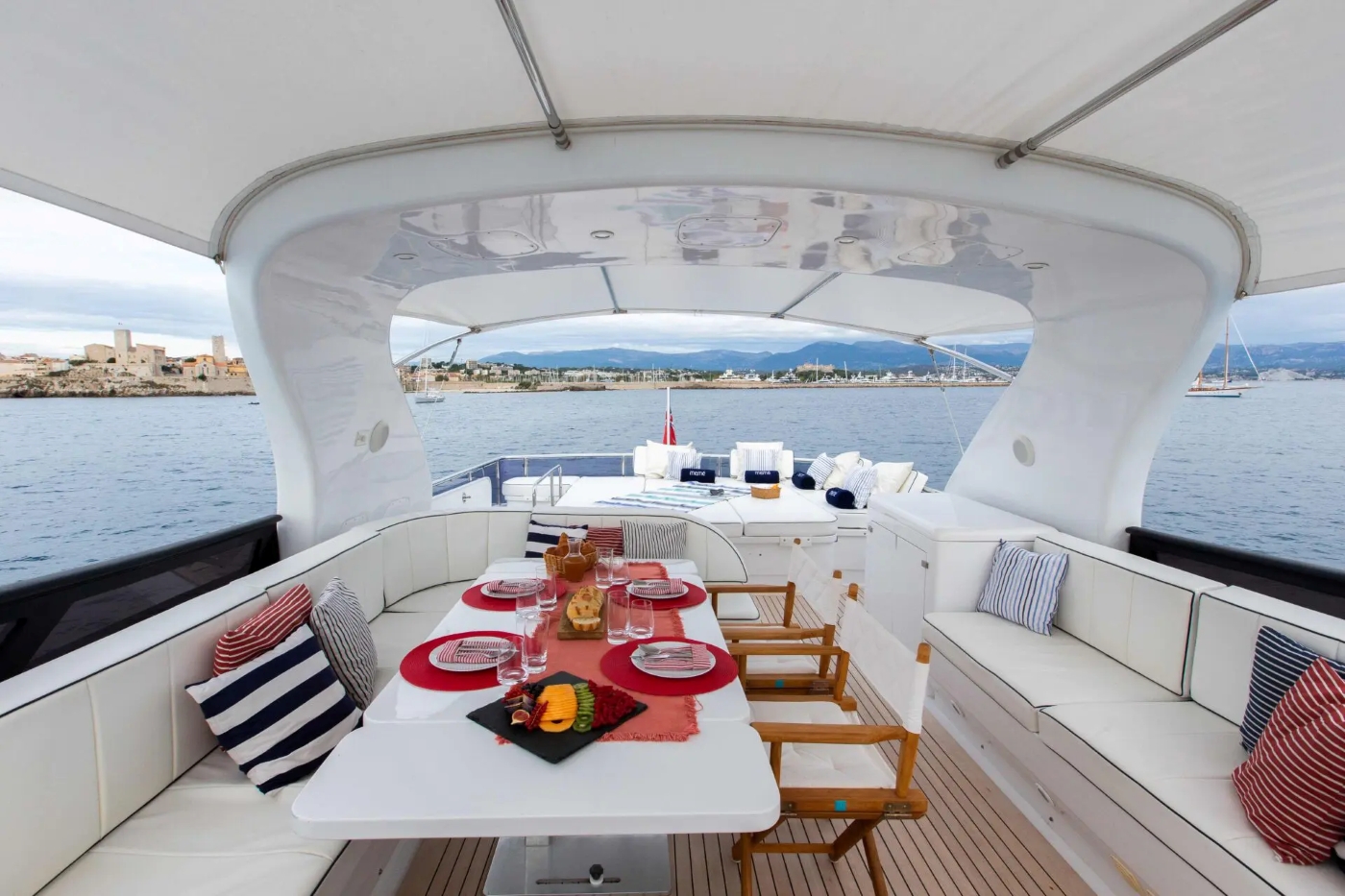 [MOTOR-YACHT-MEME]-7674-3.jpg