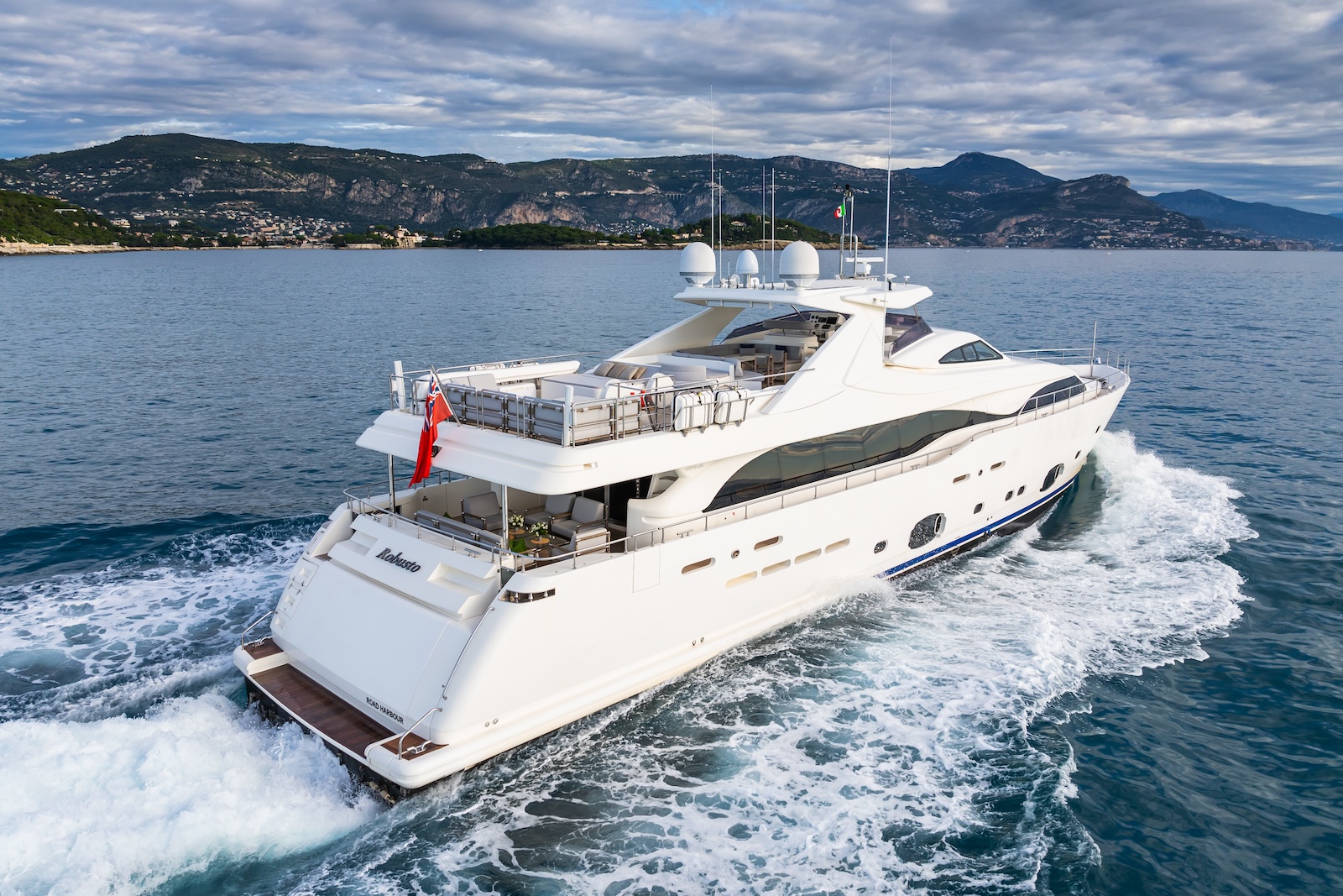 [MOTOR-YACHT-PORT-GHALIB]-7698-18.jpg