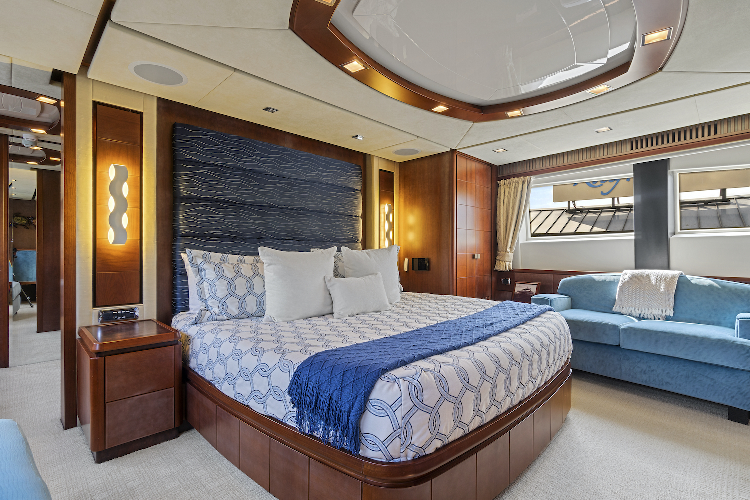 [MOTOR-YACHT-VIVERE]-7843-17.jpg
