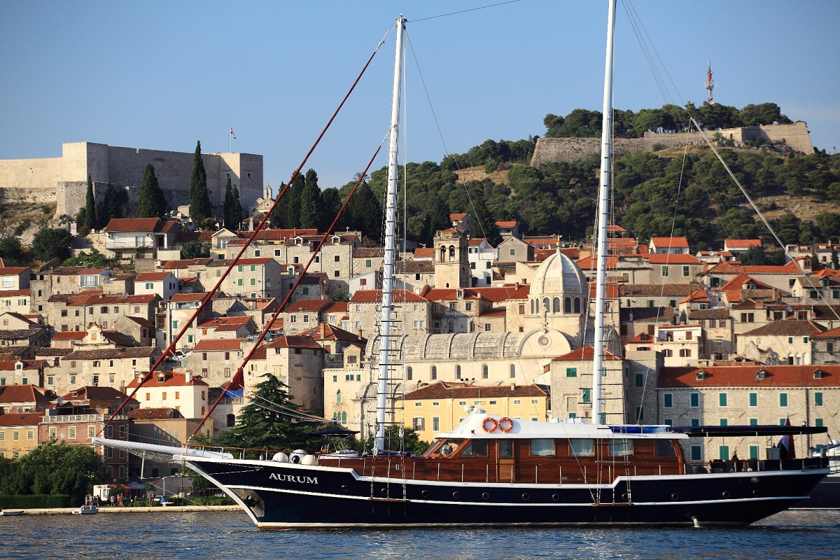 [SAILING-YACHT-AURUM]-7562-11.jpg