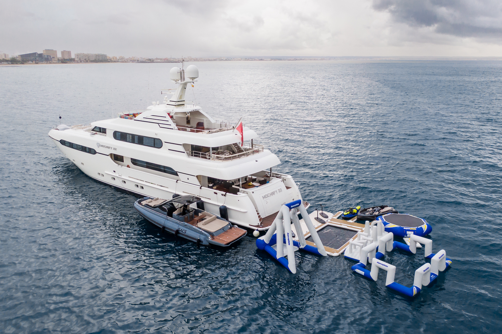 1.3 Motor yacht MACHAFY22.jpg