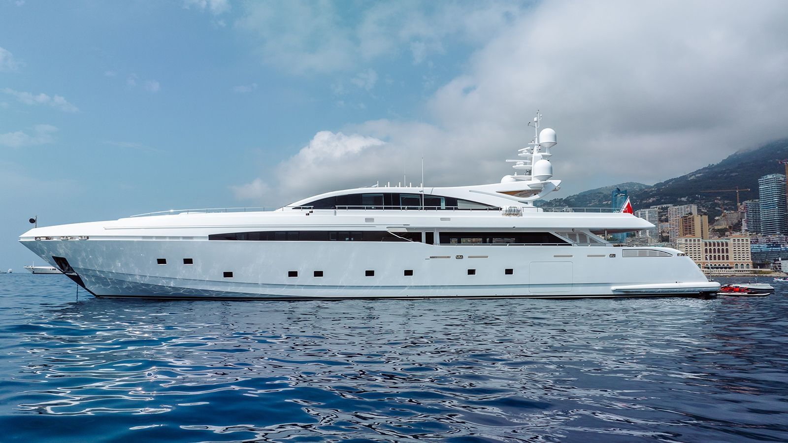 101 Superyacht BON VIVANT.jpg