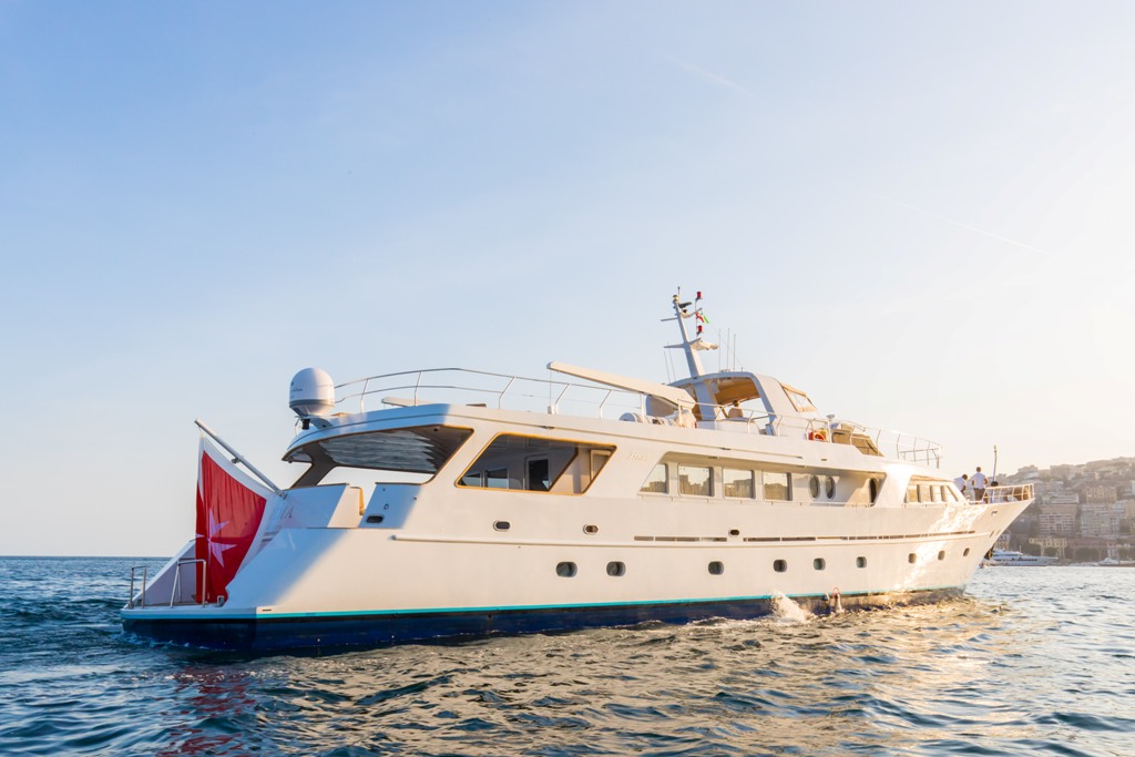101 Superyacht INDIA.jpg