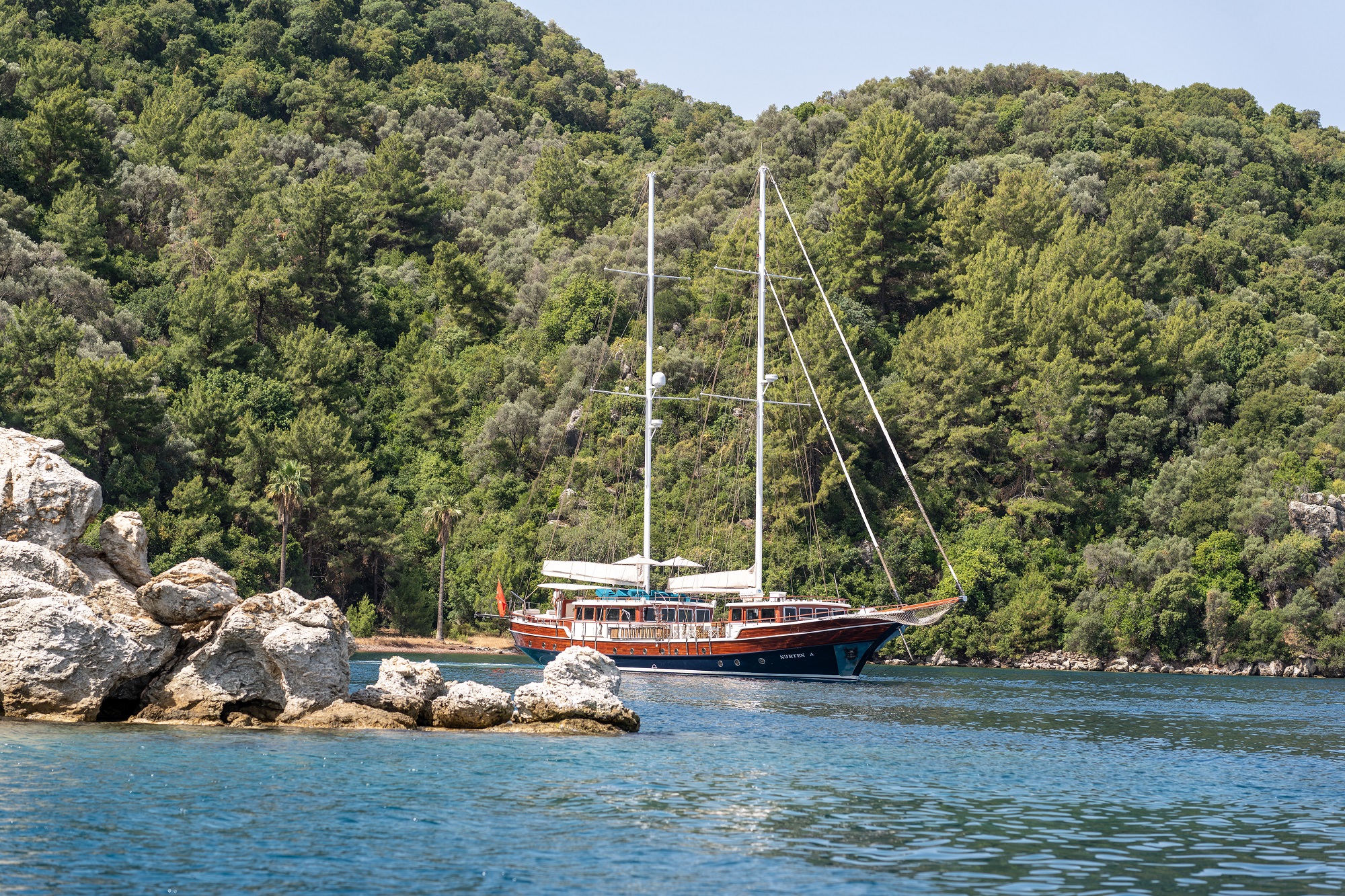 203 NURTEN A at anchor.jpg