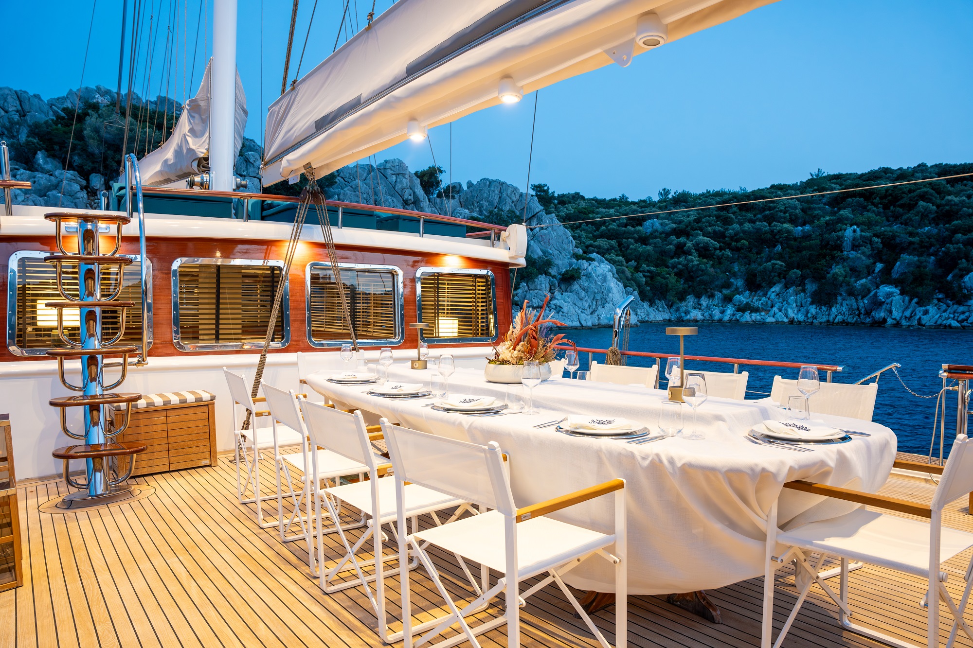 211 Deck dining at night.jpg