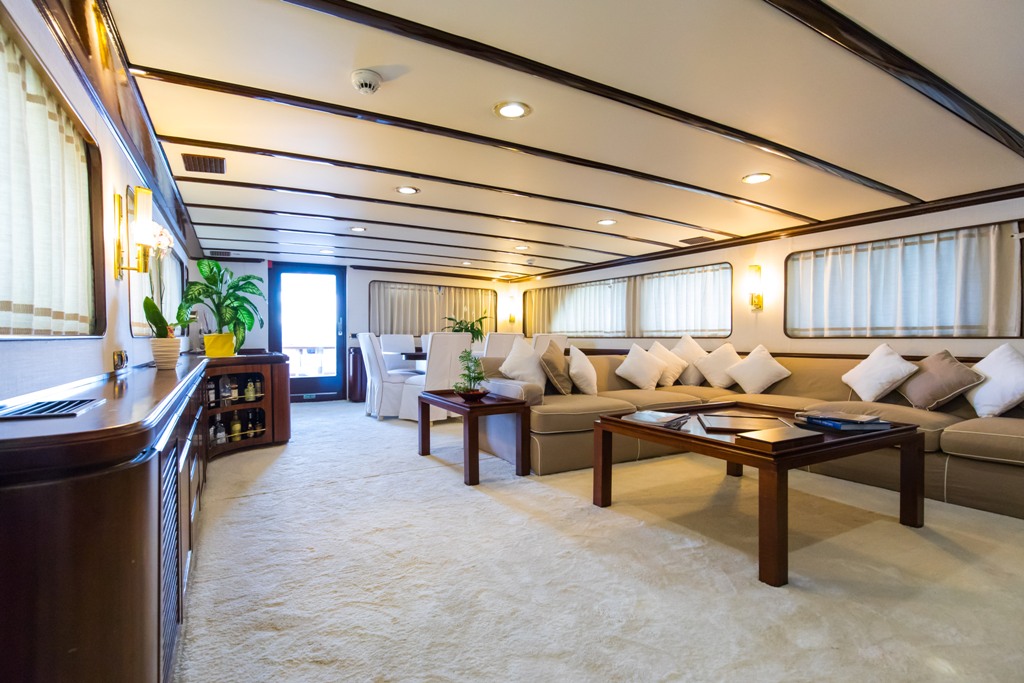 301 Main deck interior.jpg