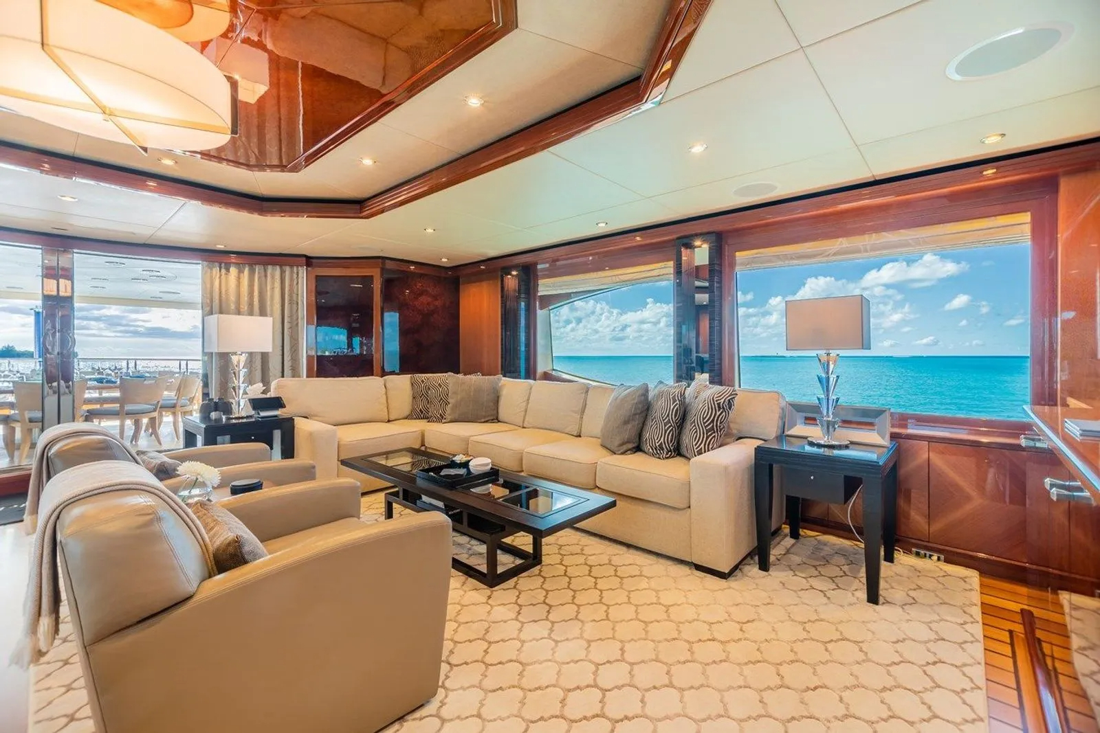 303 Bridge deck salon.jpg