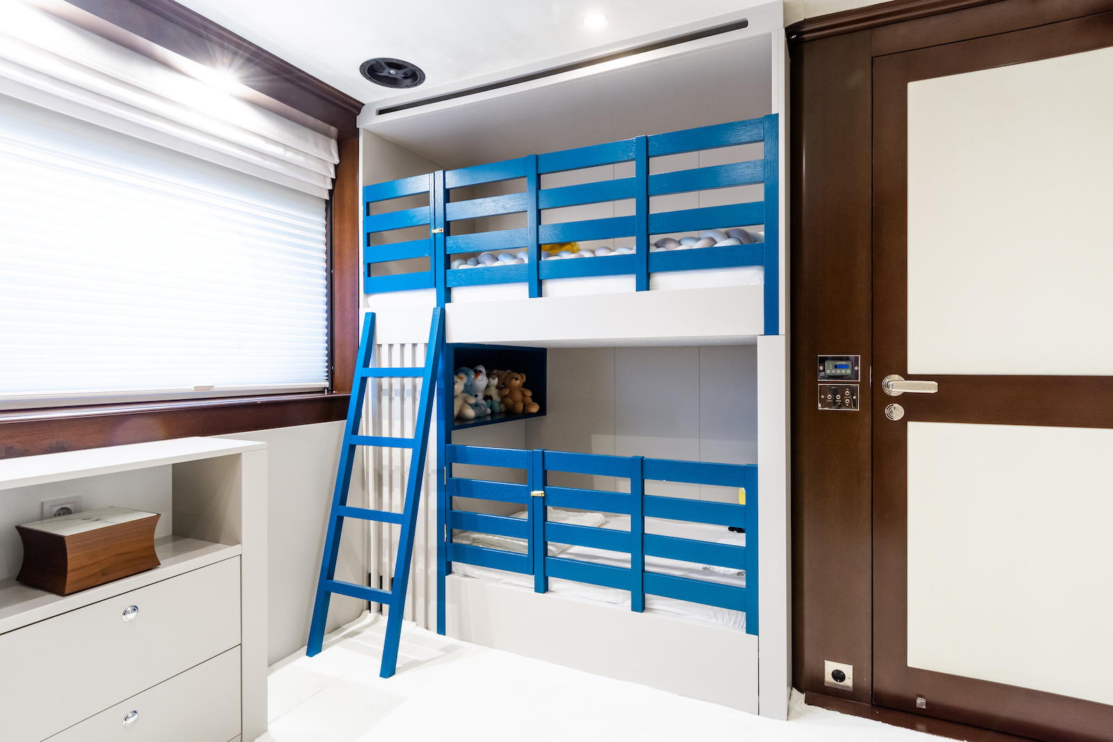 4.10 Kids bunk cabin.jpg
