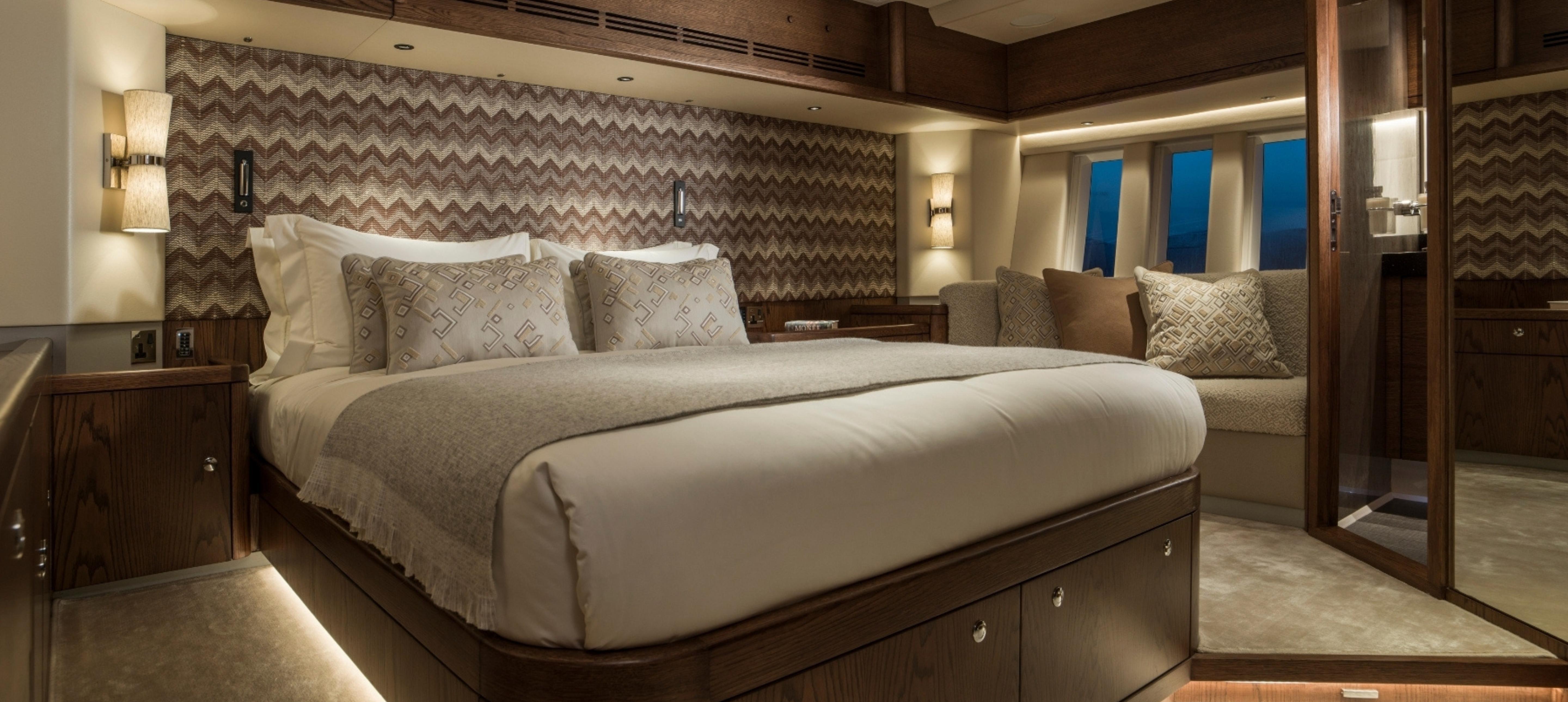 401 Master cabin.jpg