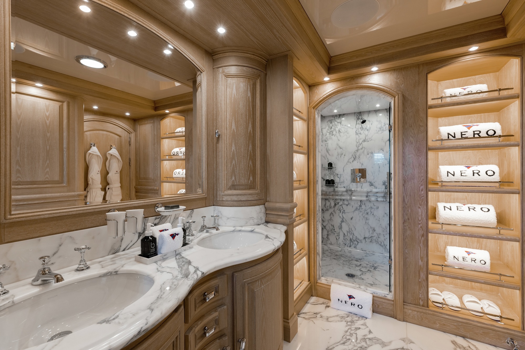 408 Guest ensuite.jpg