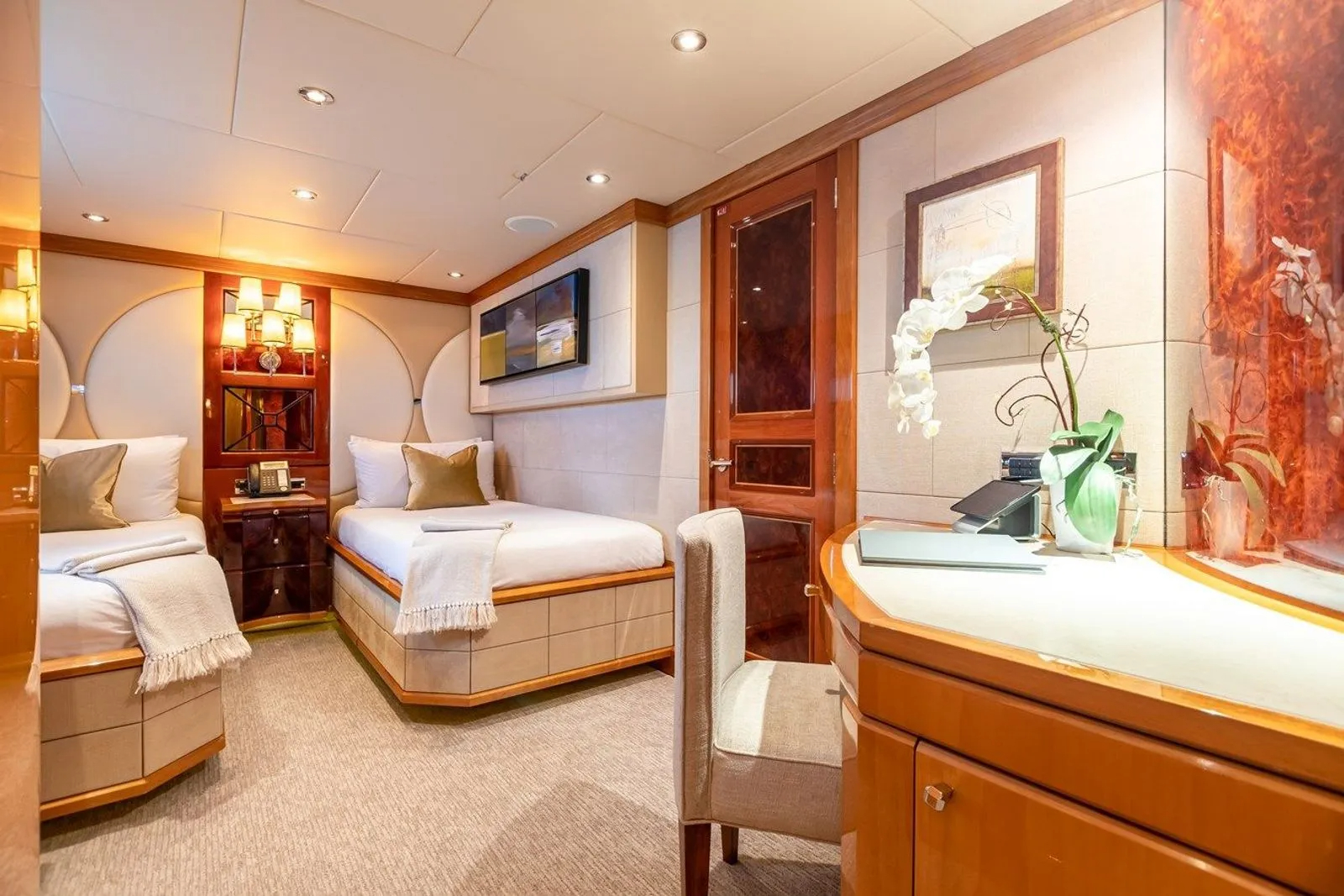 409 Twin suite.jpg