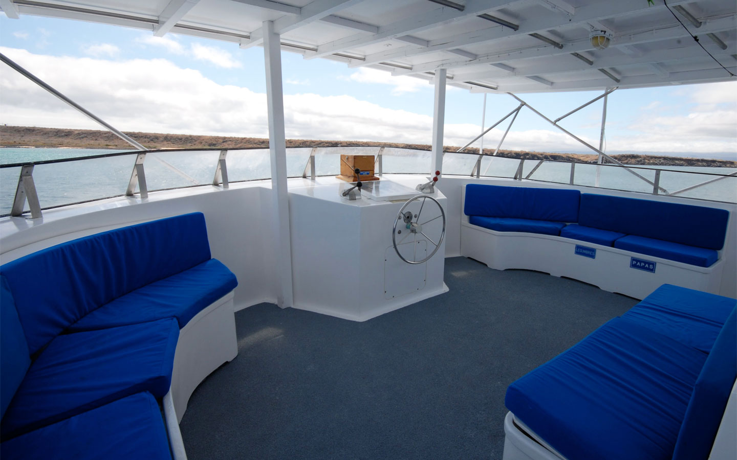 9-beluga-deck.jpg