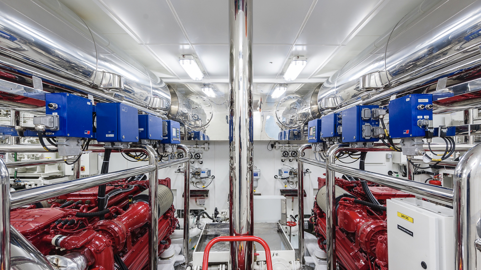 ATOM Interior - Engine room.jpg
