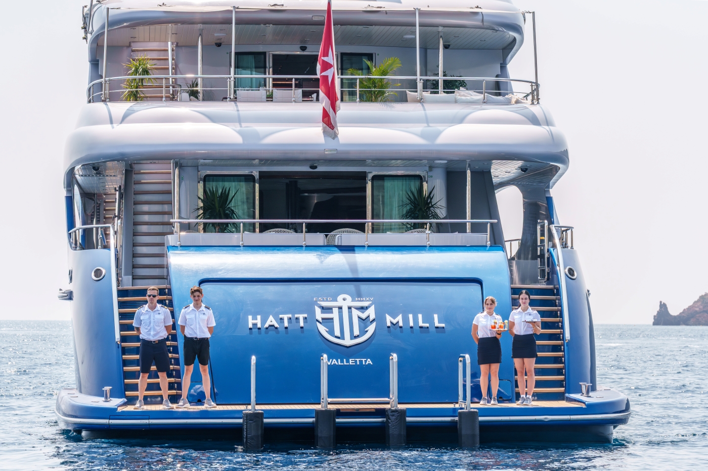 Aft Deck With Crew 01 .jpg
