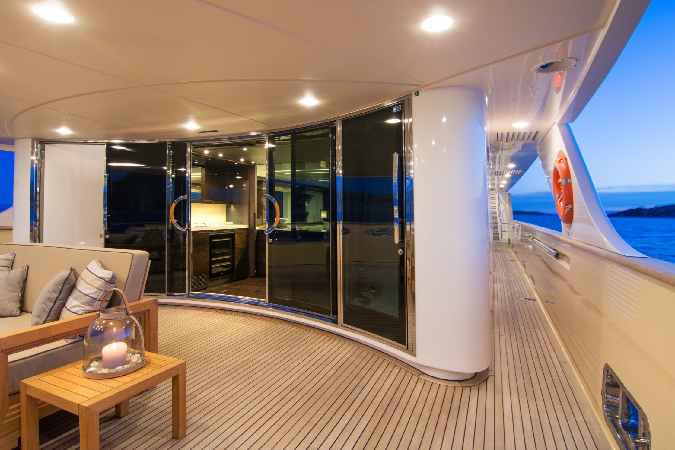 Aft deck view forward.jpg